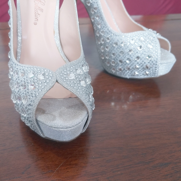 AVAILABLE ONLY IN THE BUNDLE/De Blossom Collection, prom sparkly Heels, size 7.5 - Picture 11 of 16